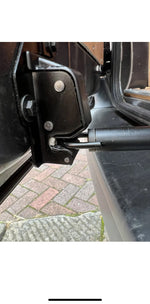Load image into Gallery viewer, Pet Car Ventilation Boot Cool Dog Tailgate Vent Lock Extender
